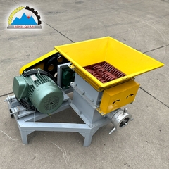 Máy Đùn Hỗn Hợp Thức Ăn Chăn Nuôi