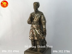 Tượng Danh Nhân Trần Quốc Tuấn Bằng Đồng Khảm Tam Khí