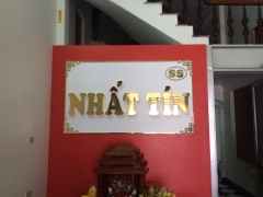Vẻ đẹp sang trọng của Alu gương vàng ánh kim Vẻ đẹp sang trọng của Alu gương vàng ánh kim