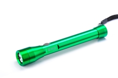 Đèn pin loại cầm tay 90LM SATA 90732A - ALUMINUM FLASHLIGHT 2XAA CELLS