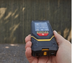 Máy đo khoảng cách tia laser 100m TLM330 Stanley STHT1-77140