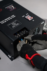 Ổn áp Resanta 8300W(loại rơle,cho điện áp đầu vào thấp)