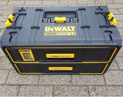 Hộp dụng cụ TOUGH Dewalt DWST83529-1