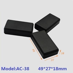 Hộp Nhựa KW-38 Màu Đen