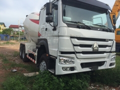 Mua bán xe trộn bê tông HOWO dung tích thùng trộn 10m3 Mua bán xe trộn bê tông HOWO dung tích thùng trộn 10m3