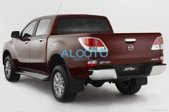 bac-buoc-chan-len-xuong-mazda-bt-50