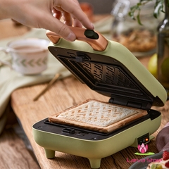 Máy Nướng Bánh Mì Kẹp Bear DBC-P06N2