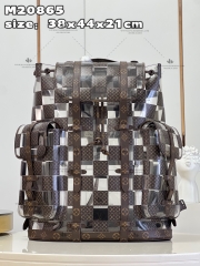 LV CHRISTOPHER BACKPACK M20865 - LIKE AUTH 99%