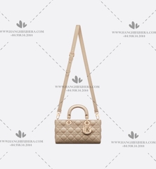 MEDIUM LADY D-JOY BAG - LIKE AUTH 99%