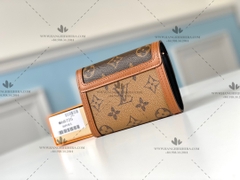 LV DAUPHINE COMPACT WALLET M68725 - LIKE AUTH 99%