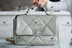 CHANEL 19 BAG AS1160 - LIKE AUTH 99%