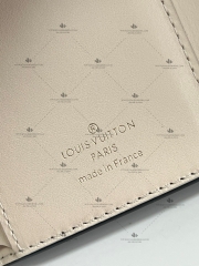 LV PONT 9 COMPACT WALLET M81551 - LIKE AUTH 99%