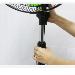 Quạt Đứng Senko DTS1607