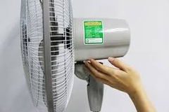 Quạt Đứng Senko DR1608 Có Remote