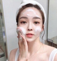 Gel Rửa Mặt SVR Làm Sạch Da Không Chứa Xà Phòng Cho Da Khô Topialyse Gel Lavant 400ml