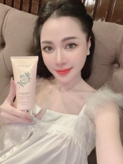 Serum dưỡng thể trắng da tinh chất hoa trà Weilaiya 200ml