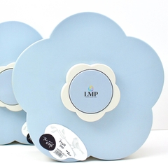 Khay đựng mứt kẹo tự xoay hình cánh hoa