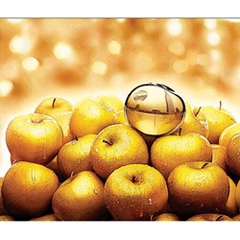 DKNY Golden Delicious