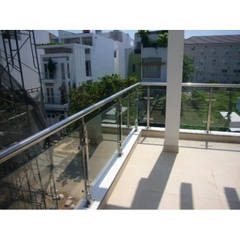 Lan can kính tay vịn inox Lan can kính tay vịn inox