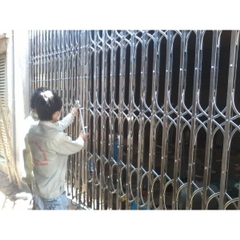 Cửa xếp inox gia công theo yêu cầu Cửa xếp inox gia công theo yêu cầu
