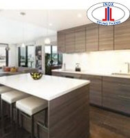 Tủ bếp inox cánh màu thiết kế gỗ nâu xám Tủ bếp inox cánh màu thiết kế gỗ nâu xám
