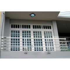 Lan can ban công thanh inox song song Lan can ban công thanh inox song song