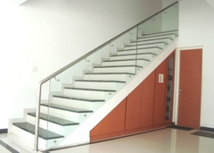 Cầu thang kính tay vịn inox Cầu thang kính tay vịn inox