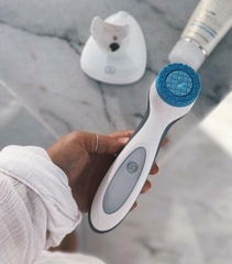 Máy rửa mặt kèm 1 tuýp sữa rửa mặt chống lão hoá