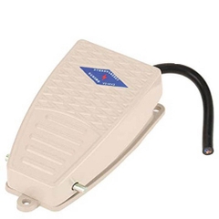 Công Tắc Bàn Đạp Chân EKW 220VAC-5A - Linh Kiện Điện Tử Công Tắc Bàn Đạp Chân EKW 220VAC-5A - Linh Kiện Điện Tử
