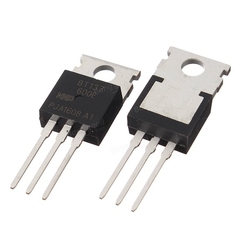 BT137-600E TO220 TRIAC 8A 600V BT137-600E TO220 TRIAC 8A 600V