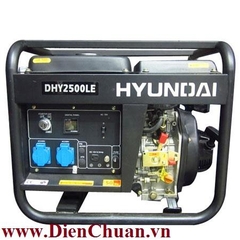 Máy phát điện Hyundai DHY2500LE 2KVA ( 2.0-2.2 KW) Chạy dầu