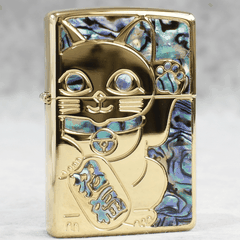 Zippo-meo-nhat-than-tai-vay-tay-My-chinh-hang