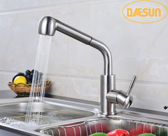 Vòi rửa bát nóng lạnh dây kéo DAESUN DS 429