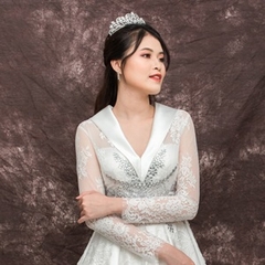 Váy cưới Kate