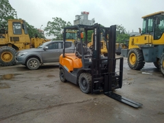 Xe nâng cũ Hà nội TCM 2.5 tấn Xe nâng cũ Hà nội TCM 2.5 tấn