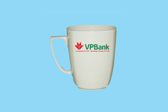 Ly sứ trắng quai vuông in logo VPBank giá rẻ LS-015