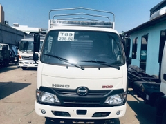 Xe Tai Hino 3.5 tấn thùng mui bạt - XZU342