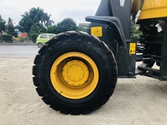 Máy xúc lật LG936LF