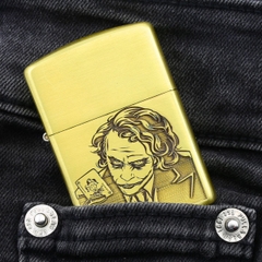 zippo-chu-he-joker-dong-khoi-vo-day-qua-tang-ban-be-dc-comics