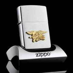 Zippo EAGLE GOLD WINGS AND GUN KNIFE 1998