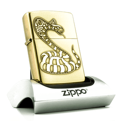 Zippo Rắn Khắc Nổi 3D Tuổi Tỵ Zippo Rắn Khắc Nổi 3D Tuổi Tỵ