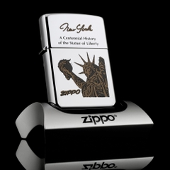 Zippo-NEW-YORK-A-CENTENIAL-HISTORY-OF-THE-STATUE-OF-LIBERTY-B-XII-1996-zippo-la-ma-nu-than-tu-do