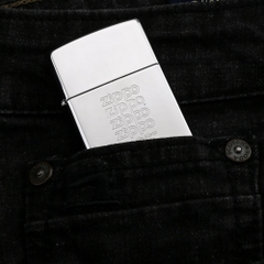 Zippo-co-la-ma-khac-logo-zippo-sieu-hiem-gia-tri-suu-tam-cao-co-dien-do-gian-cua-hang-zippo-uy-tin-phu-nhuan