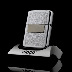 Zippo_Gach_Cheo_Venentian_1982-gia-tri-suu-tam-vuot-thoi-gian-tinh-te