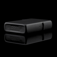 Zippo-LOGO-RED-LINE-MATTE-1988-do-de-son-tinh-dien-zippo-la-ma-co-dien-bat-lua-zippo-my