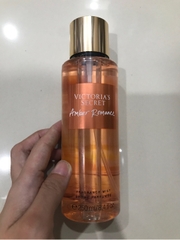 Xịt Thơm Toàn Thân Victoria’s Secret Fragrance Mist Amber Romance 250ml