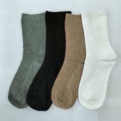 Vớ cổ cao Thể thao không đường may Dellego Seamless Socks