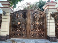 Mẫu cổng sắt CNC Mỹ Thuật tân cổ điển sự kết hợp hoàn hảo- Đẳng cấp