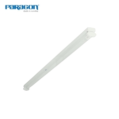 Máng đèn LED batten Paragon PCFH136L18 Máng đèn LED batten Paragon PCFH136L18