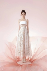 Đầm ren dáng xoè dài hai dây cúp ngang phối dây đai sang trọng Alvin Store 2952